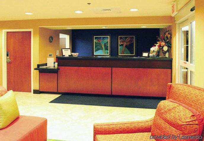 Fairfield Inn & Suites Hilton Head Island Блафтон Интерьер фото